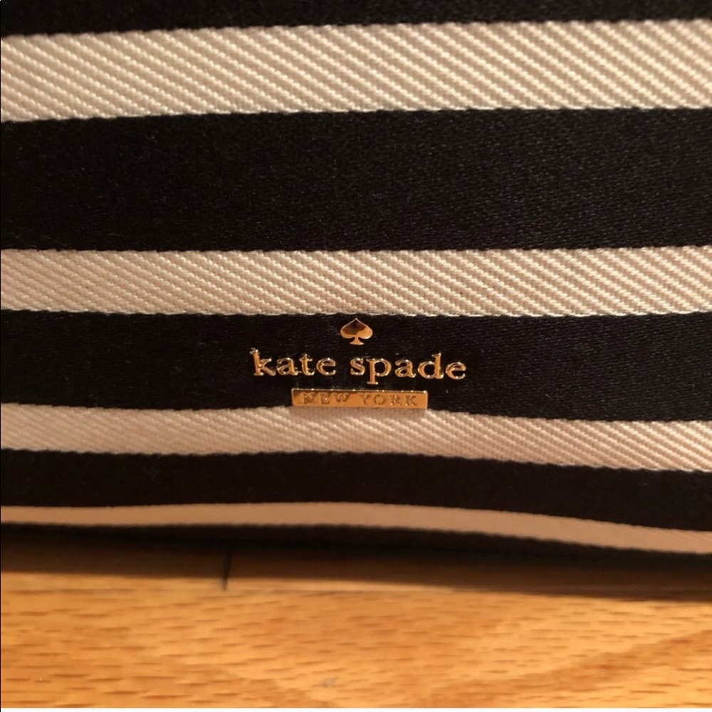 🆕 NWT Kate Spade New York
Womens Olive Drive - Picture 5 of 8
